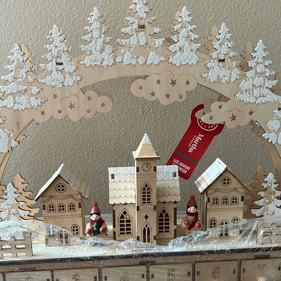 CHRISTMAS Martha Stewart WOOD Led ADVENT CALENDAR - Picture 2 of 3